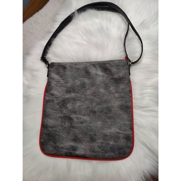 Dollruma Bangkok Messenger Bag - Picture 2 of 3